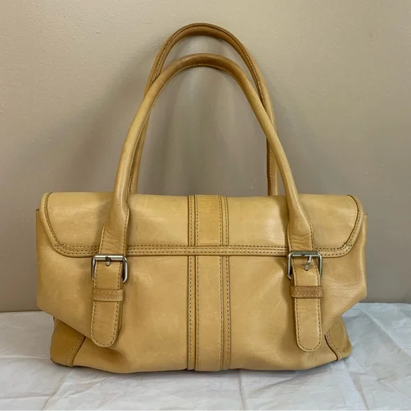 Vintage Fossil Leather Shoulder Bag | Tan with Silvertone Hardware - Picture 2 of 16